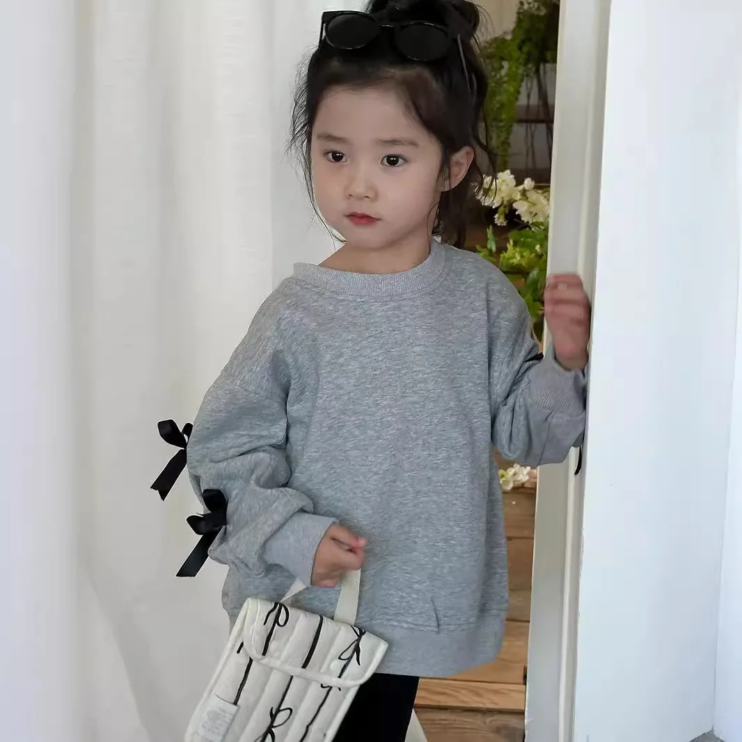 Girl Sweatshirt Spring Autumn New 2024 Round Neck Long Sleeves Bow Tops Casual Simple Fashion Loose Sweet Korean Active Vintage
Girl Sweatshirt Spring Autumn New 2024 Round Neck Long Sleeves Bow Tops Casual Simple Fashion Loose Sweet Korean Active Vintage