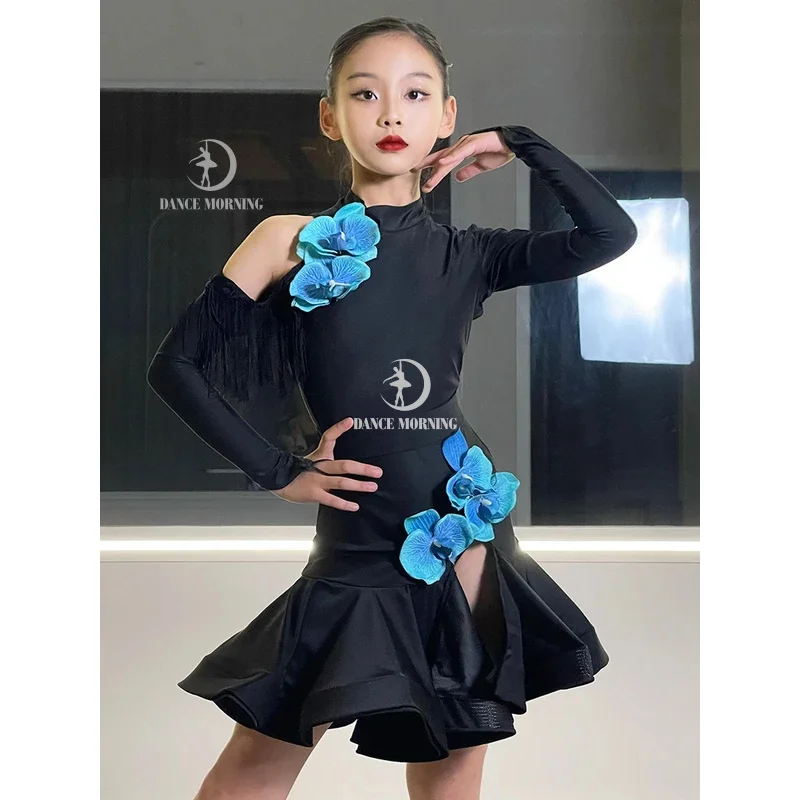New Girls Latin Competition Dress Winter Latin Ballroom Dance Clothes Blue Flower Black Long Sleeves
New Girls Latin Competition Dress Winter Latin Ballroom Dance Clothes Blue Flower Black Long Sleeves