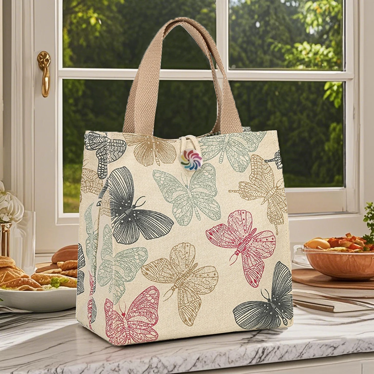 White canvas fashion delicate random butterfly print portable bento bag Fashion handbag tote bag one pack
White canvas fashion delicate random butterfly print portable bento bag Fashion handbag tote bag one pack