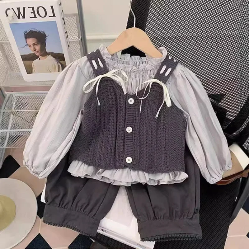 Girls' autumn clothing suits2024New Western Style Fashion Baby Vest Pants Spring and Autumn Children's Clothes Three-Piece Suit
Girls' autumn clothing suits2024New Western Style Fashion Baby Vest Pants Spring and Autumn Children's Clothes Three-Piece Suit