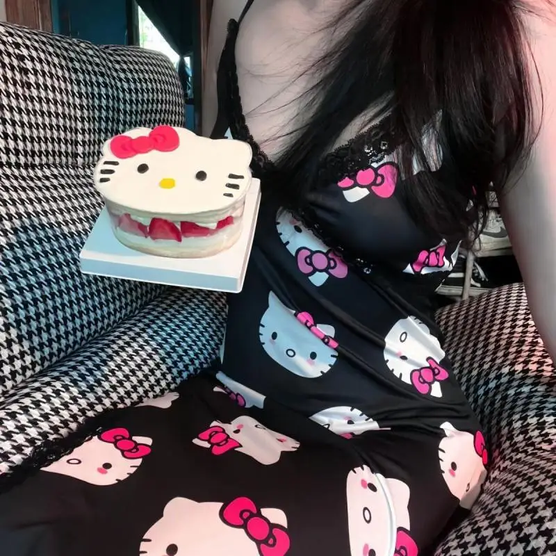 Комплект Sanrio, сексуальная майка с подушкой на груди, спальная юбка, летняя кавайная одежда в стиле комиксов «Hello Kitty», одежда для отдыха, новинка
Комплект Sanrio, сексуальная майка с подушкой на груди, спальная юбка, летняя кавайная одежда в стиле комиксов «Hello Kitty», одежда для отдыха, новинка