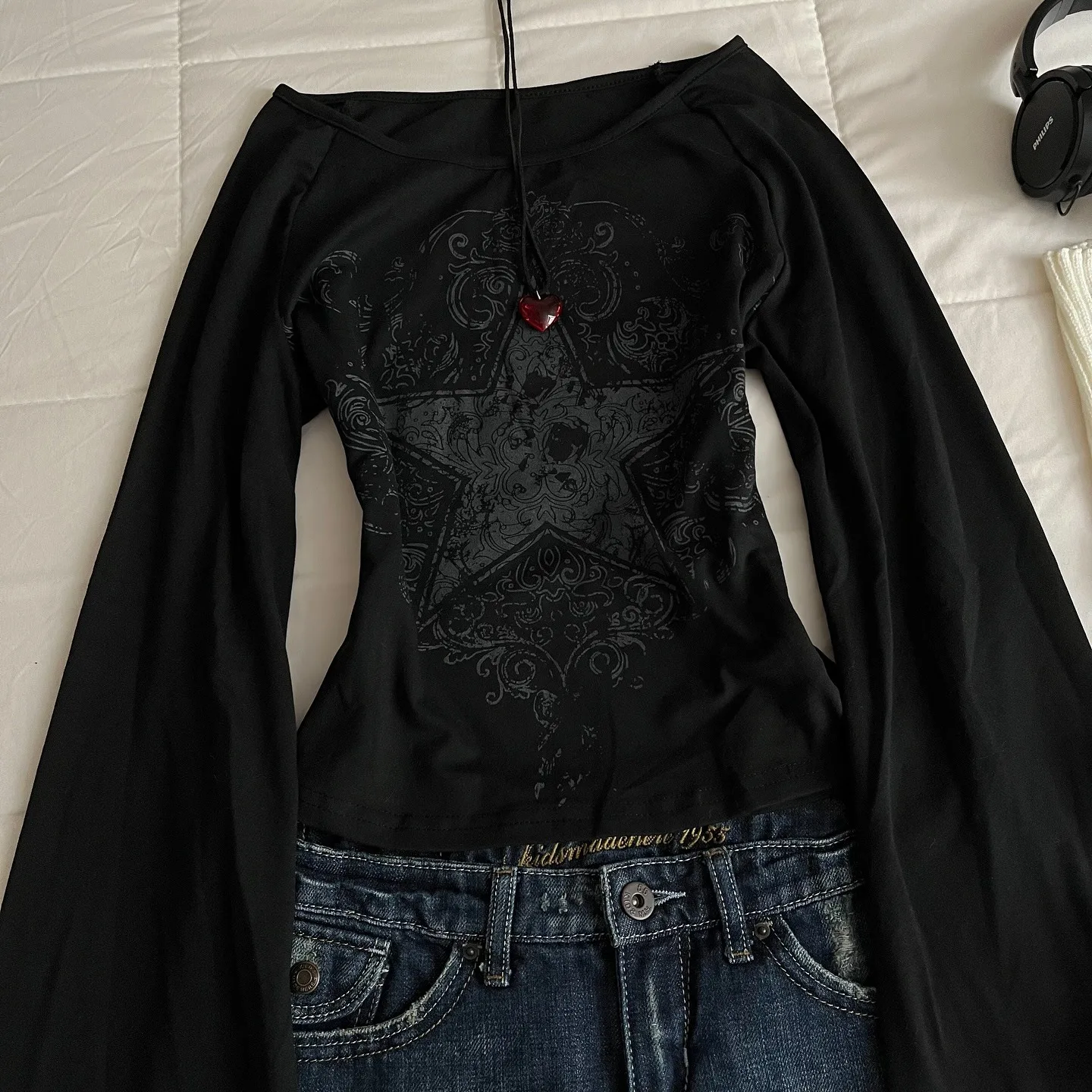 Y2K Pattern Top Suitable for Autumn Millennium Style Women's Aesthetic Gothic Printed Loose Long Sleeve T-shirt
Y2K Pattern Top Suitable for Autumn Millennium Style Women's Aesthetic Gothic Printed Loose Long Sleeve T-shirt