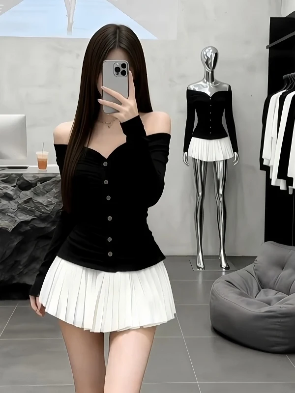 Elegant Black One-Shoulder Long-Sleeve Gored Skirt Dress Women's Fashion Autumn Winter New Style Single-Buckle Midi Dress
Elegant Black One-Shoulder Long-Sleeve Gored Skirt Dress Women's Fashion Autumn Winter New Style Single-Buckle Midi Dress