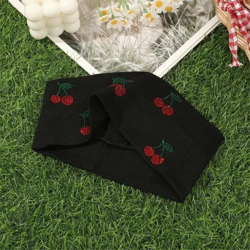 39BB Rhinestones Cherry Pattern Women Sport Hairwrap Sweat Absorbent Hairband for Gym
39BB Rhinestones Cherry Pattern Women Sport Hairwrap Sweat Absorbent Hairband for Gym