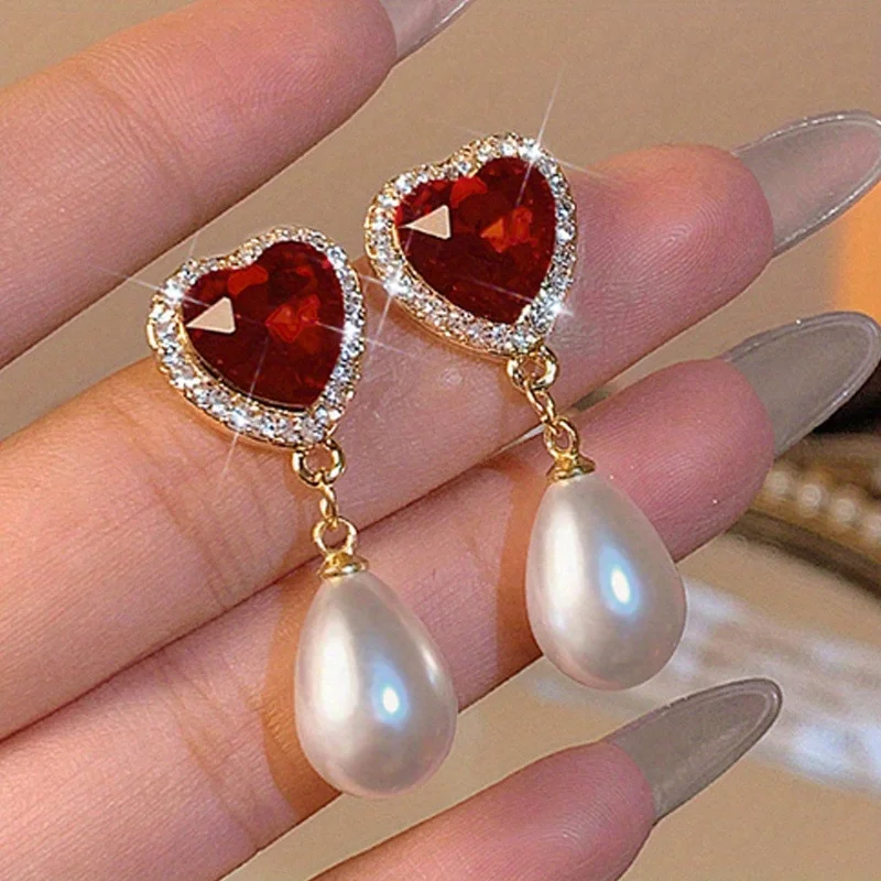 Shiny Heart Rhinestone Crystal Drop Earrings Stud for Women Zircon Pearl Dangle Earrings Christmas Party Jewelry Gift
Shiny Heart Rhinestone Crystal Drop Earrings Stud for Women Zircon Pearl Dangle Earrings Christmas Party Jewelry Gift
