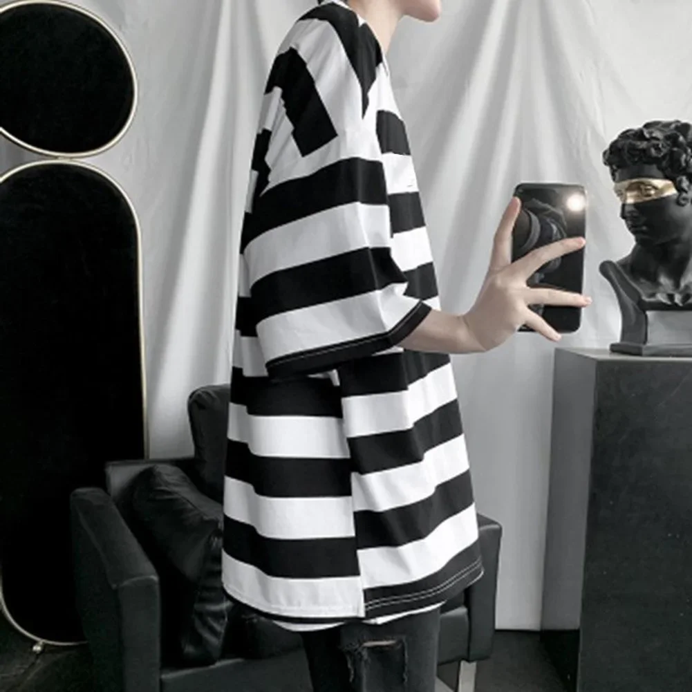 Casual Striped Mens T-Shirt Casual Mens Blouse New Boyfriend Oversize Casual Clothes Shirt Couple Short Sleeve
Casual Striped Mens T-Shirt Casual Mens Blouse New Boyfriend Oversize Casual Clothes Shirt Couple Short Sleeve