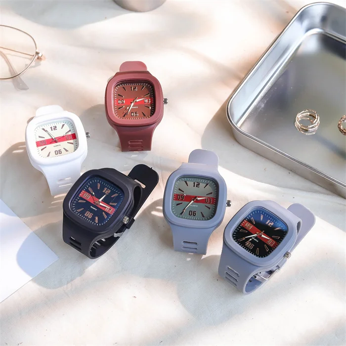 Simple Square Silicone Couple Watch Fashion Casual Women Watches Female Quartz Wristwatches Sport Clock Relogio Feminino
Simple Square Silicone Couple Watch Fashion Casual Women Watches Female Quartz Wristwatches Sport Clock Relogio Feminino