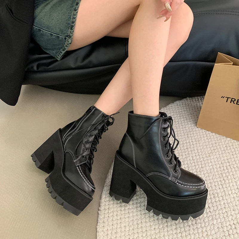 Punk Style Women's Shoes Lace Up Heel Height 12CM Platform Shoes Woman Gothic Short Tube Ankle Boots Genuine Leather Woman Boots
Punk Style Women's Shoes Lace Up Heel Height 12CM Platform Shoes Woman Gothic Short Tube Ankle Boots Genuine Leather Woman Boots