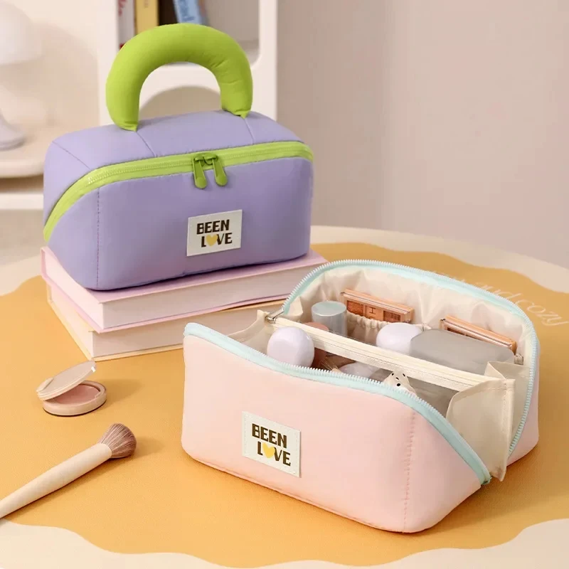 Large Capacity Cotton Candy Pillow Storage Bag Double Zipper Handheld Cosmetics Makeup Storage Bag for Travel Bunsiness Trips
Large Capacity Cotton Candy Pillow Storage Bag Double Zipper Handheld Cosmetics Makeup Storage Bag for Travel Bunsiness Trips