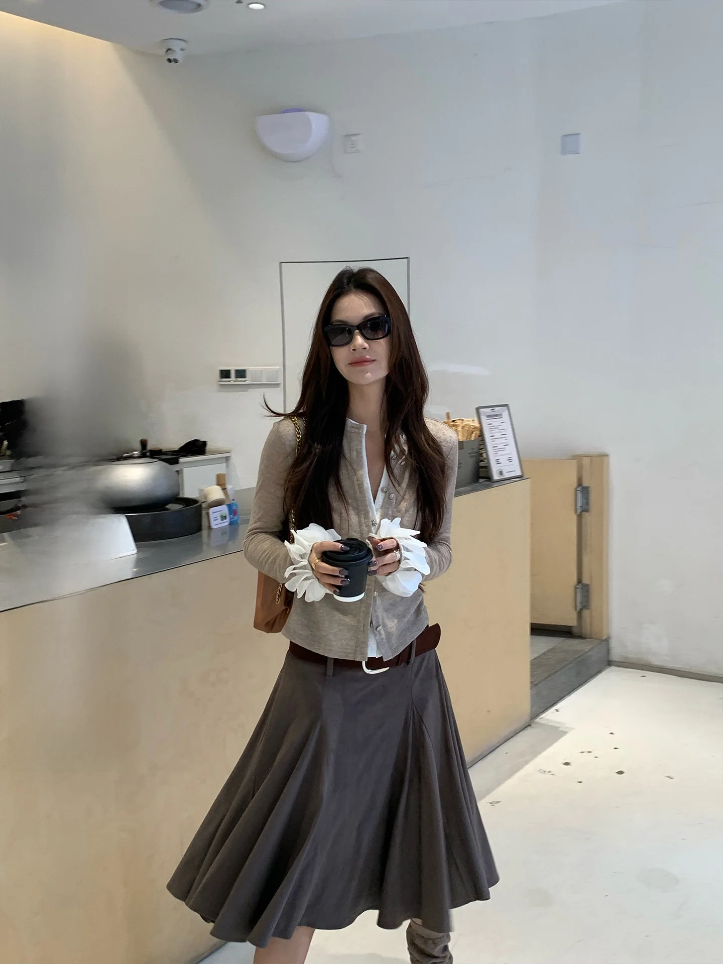 Retro Design Suede Pleated A-Line Skirt Women's High Waist Slimming Hip Covering Half-length Skirts Daily Wear Polyester
Retro Design Suede Pleated A-Line Skirt Women's High Waist Slimming Hip Covering Half-length Skirts Daily Wear Polyester