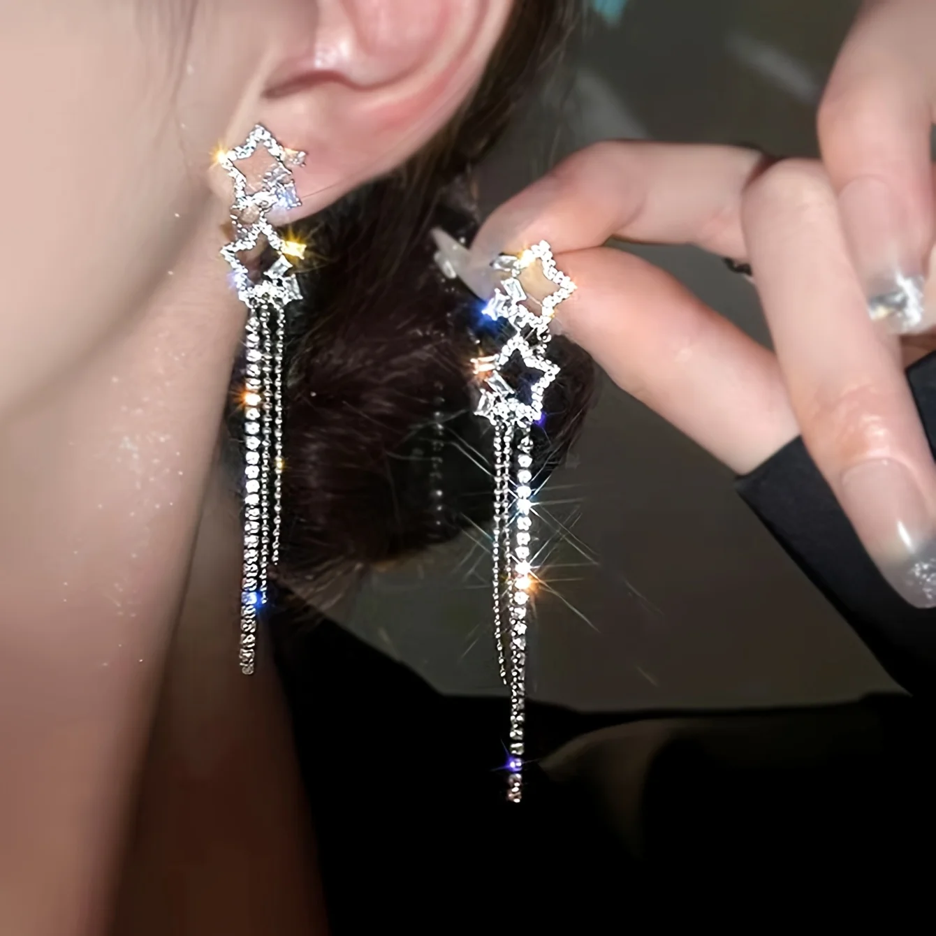 Ladies' Earrings, 1 Pair, Fashion Hollow Star Long Tassel New Year Gift Earrings
Ladies' Earrings, 1 Pair, Fashion Hollow Star Long Tassel New Year Gift Earrings