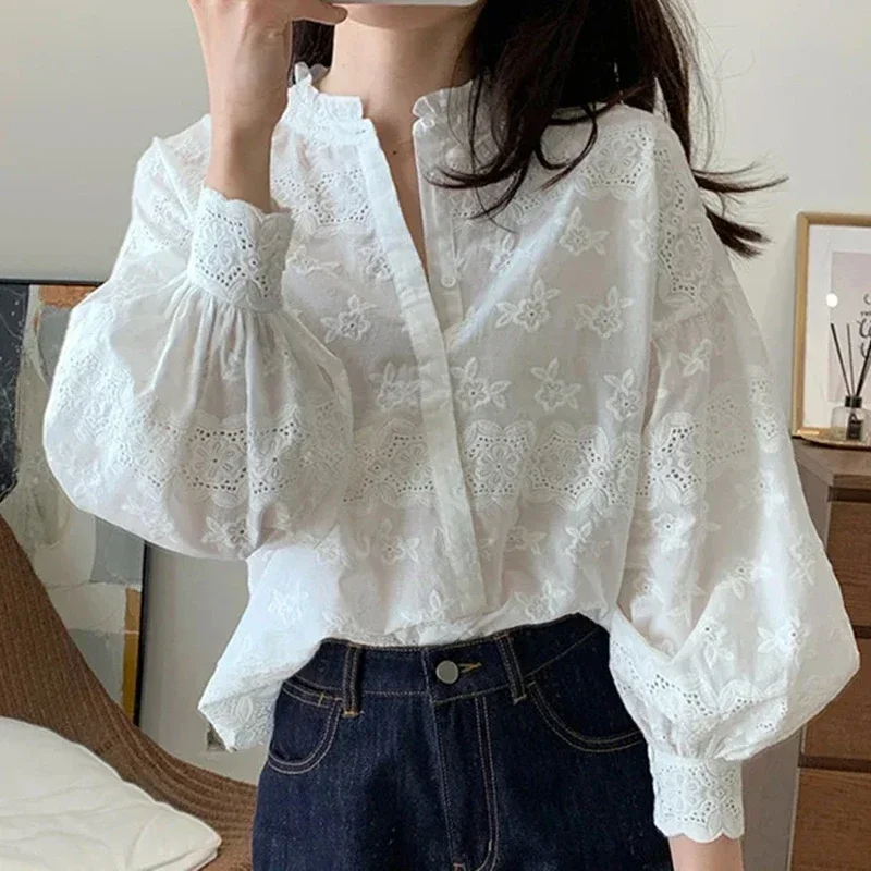Elegant Korean Ruffled Lantern Sleeve Woman Shirts White Embroidered Lace Blouse Women Vintage Hollow Blusas Loose Tops 29738
Elegant Korean Ruffled Lantern Sleeve Woman Shirts White Embroidered Lace Blouse Women Vintage Hollow Blusas Loose Tops 29738