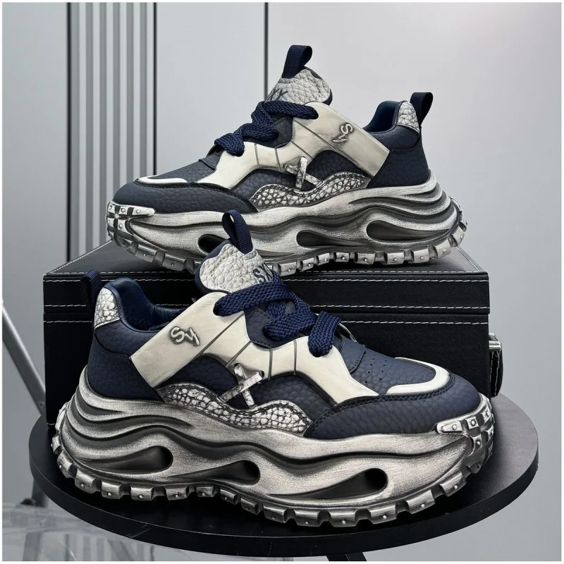 Винтажные замшевые туфли в стиле Форреста Гампа с классическим контрастным полосатым дизайном, толстой подошвой с амортизацией, удобные и универсальные.
Винтажные замшевые туфли в стиле Форреста Гампа с классическим контрастным полосатым дизайном, толстой подошвой с амортизацией, удобные и универсальные.