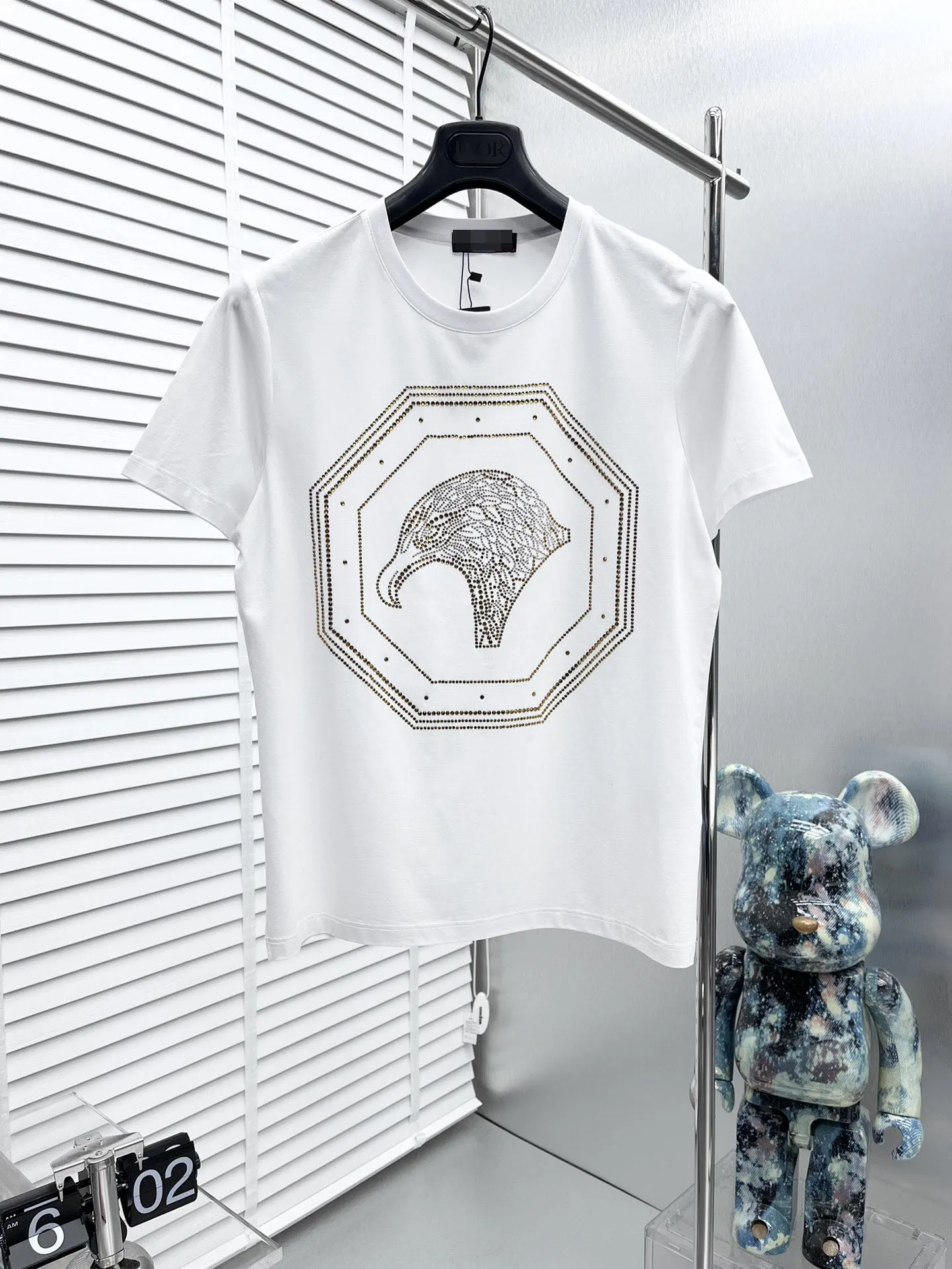 BILLIONAIRE SIJITONGDA Spring New Men's Fashion Comfortable Cotton Breathable Fabric Casual Color Two Tone Hat T-shirs M-4Xl
BILLIONAIRE SIJITONGDA Spring New Men's Fashion Comfortable Cotton Breathable Fabric Casual Color Two Tone Hat T-shirs M-4Xl