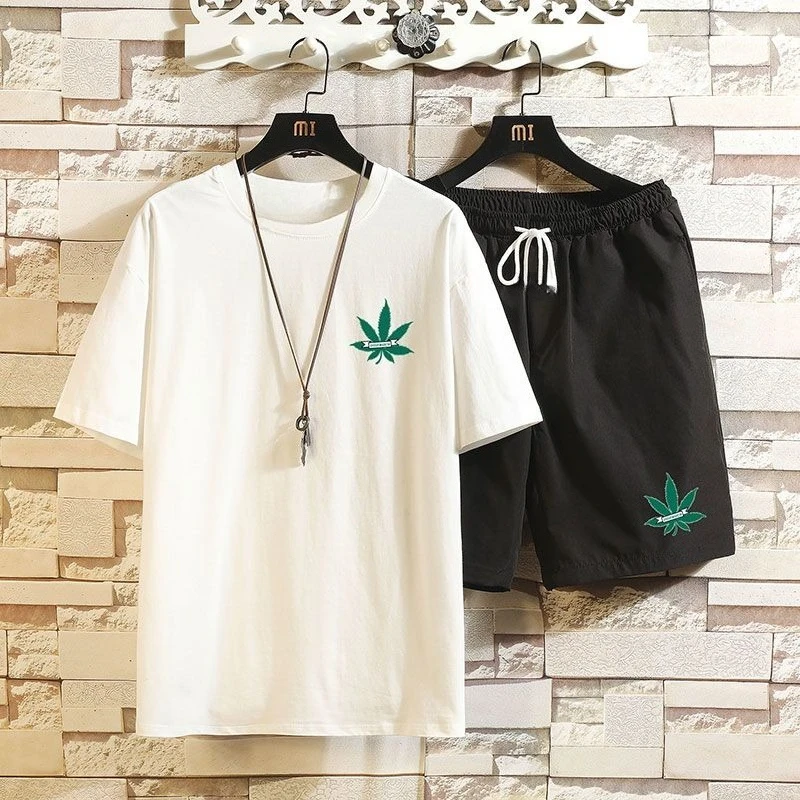 Set Summer Korean Version Handsome Loose Large Size Cotton Printed T-shirt Men's Short Sleeve Casual Versatile Shorts Trendy Ins
Set Summer Korean Version Handsome Loose Large Size Cotton Printed T-shirt Men's Short Sleeve Casual Versatile Shorts Trendy Ins