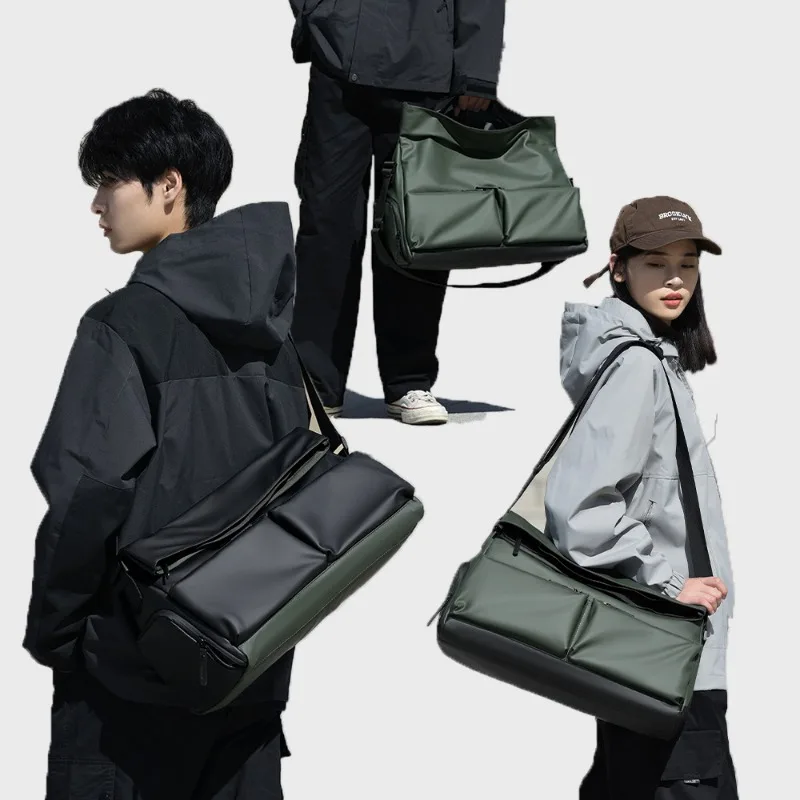 1pcs Men's Travel Duffel Bag - Large Capacity Dry Wet Separation Gym & Crossbody Short Trip Bag
1pcs Men's Travel Duffel Bag - Large Capacity Dry Wet Separation Gym & Crossbody Short Trip Bag