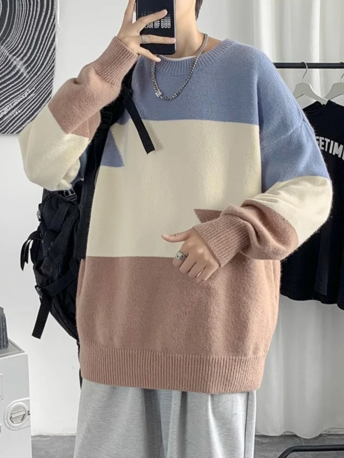 2024 Spring Autumn Men New Long-sleeved Sweater Tops Mens Loose Contrast Color Pullover Tops Male O-neck Knitted Jumpers S123
2024 Spring Autumn Men New Long-sleeved Sweater Tops Mens Loose Contrast Color Pullover Tops Male O-neck Knitted Jumpers S123