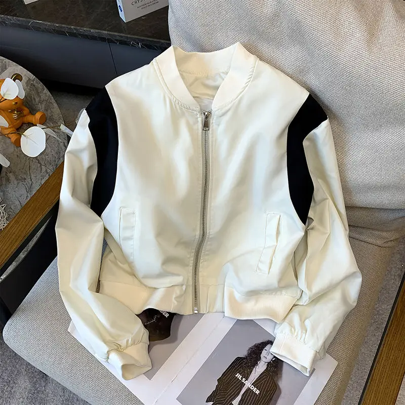 Retro Hong Kong Style Chic Baseball Uniform for Women 2025 Spring New Design Style Small Short Jacket Jacket
Retro Hong Kong Style Chic Baseball Uniform for Women 2025 Spring New Design Style Small Short Jacket Jacket