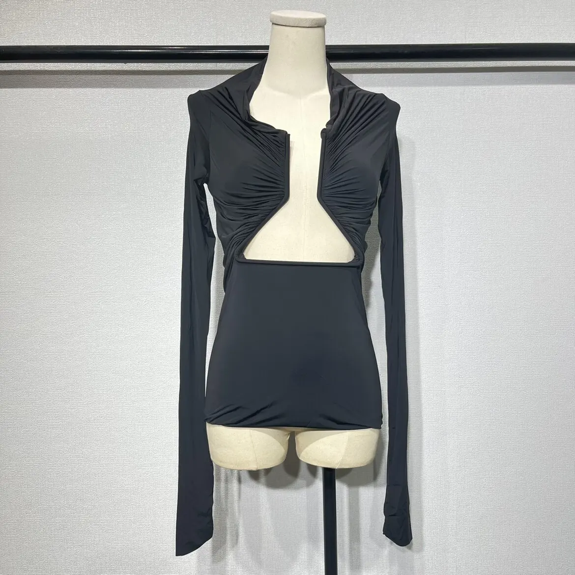 Designer Autumn Dark Style Ruched Hollow Out Metal Frame Patchwork Women’s Slim Fit Long Sleeve T-Shirt, Sexy Bodycon Top
Designer Autumn Dark Style Ruched Hollow Out Metal Frame Patchwork Women’s Slim Fit Long Sleeve T-Shirt, Sexy Bodycon Top