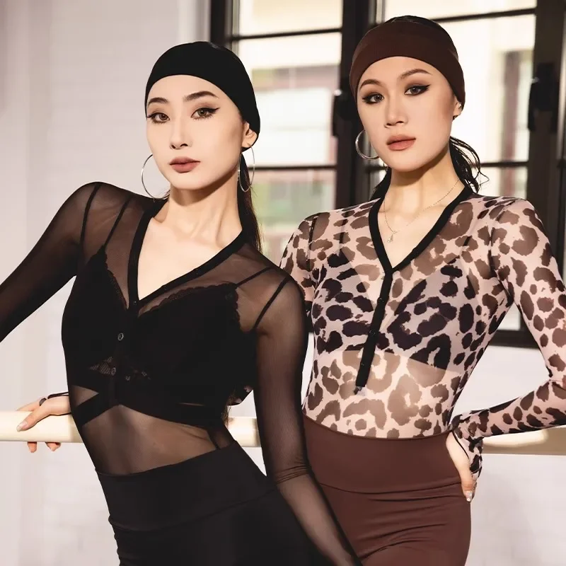 customized Latin dance tops training jumpsuit shape national standard women's dance clothes mesh bodysuit Leotard
customized Latin dance tops training jumpsuit shape national standard women's dance clothes mesh bodysuit Leotard