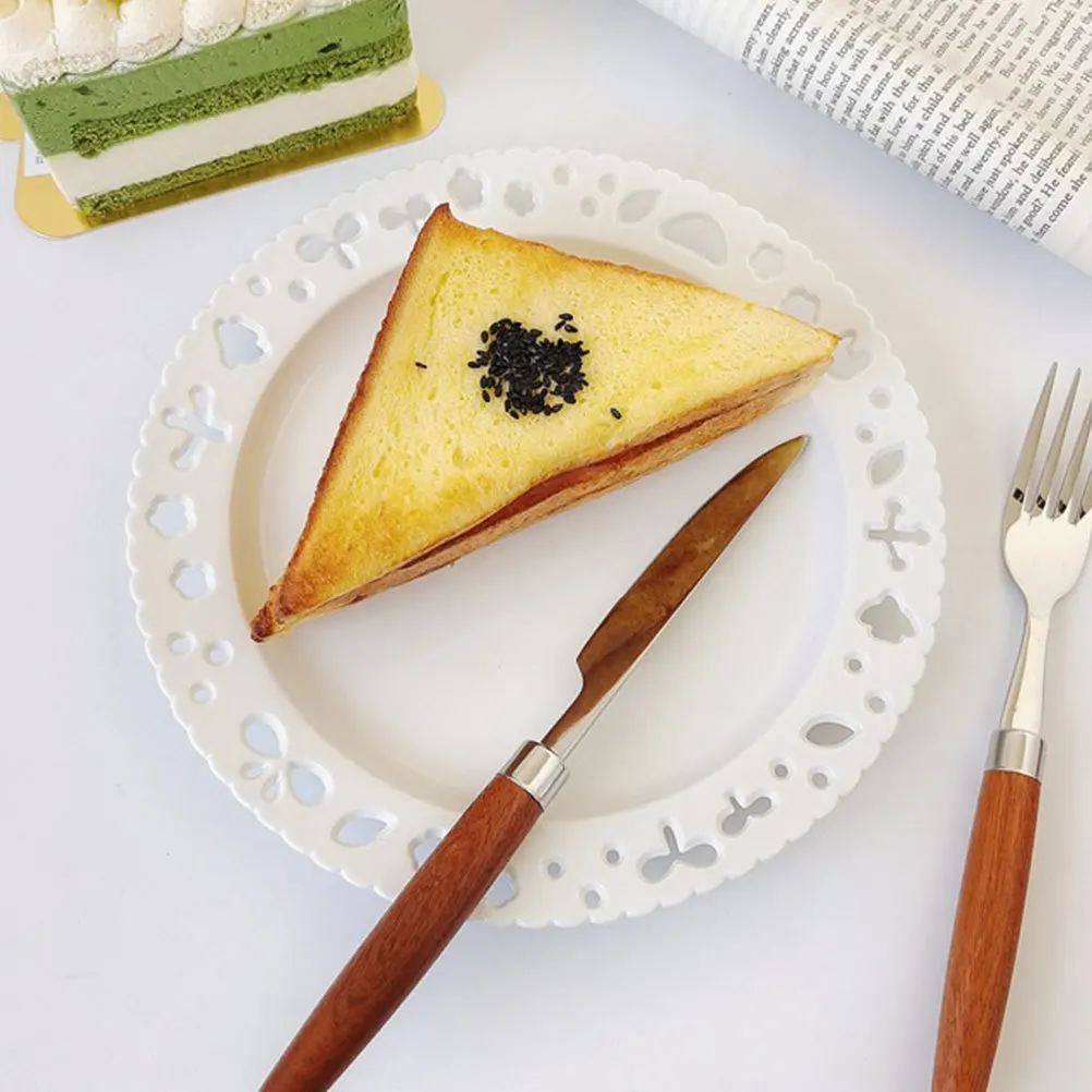 Embossed Ceramic Small Plate Microwave Safe Reusable Dessert Plates Small Serving Plate for Coffee Shop Snacks
Embossed Ceramic Small Plate Microwave Safe Reusable Dessert Plates Small Serving Plate for Coffee Shop Snacks