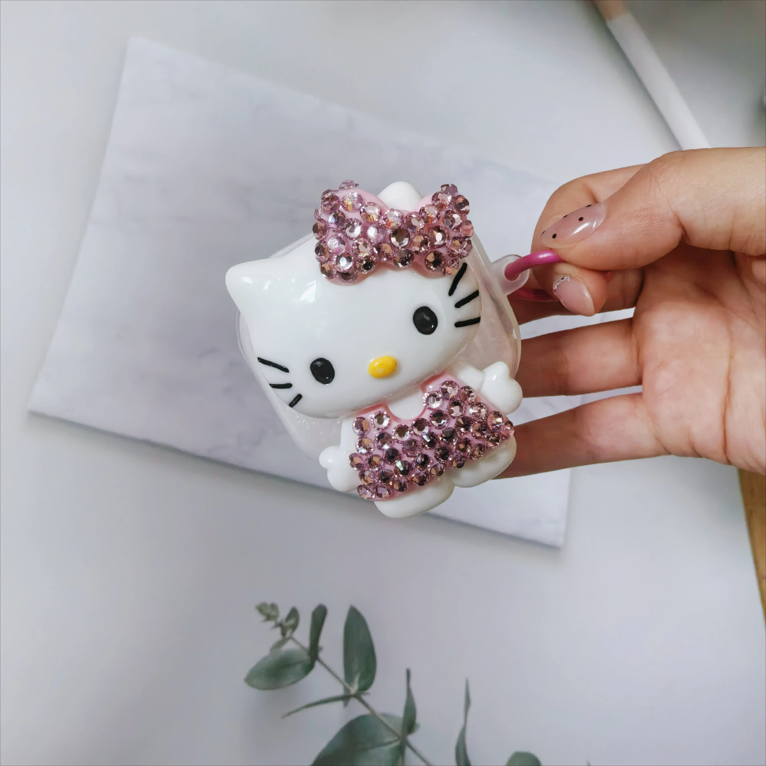 New Case for Samung Galaxy Buds 4 / Buds 4 Pro Cute Cartoon KT Cat Silicone Soft Case Shockproof Protective Earphone Cover
New Case for Samung Galaxy Buds 4 / Buds 4 Pro Cute Cartoon KT Cat Silicone Soft Case Shockproof Protective Earphone Cover