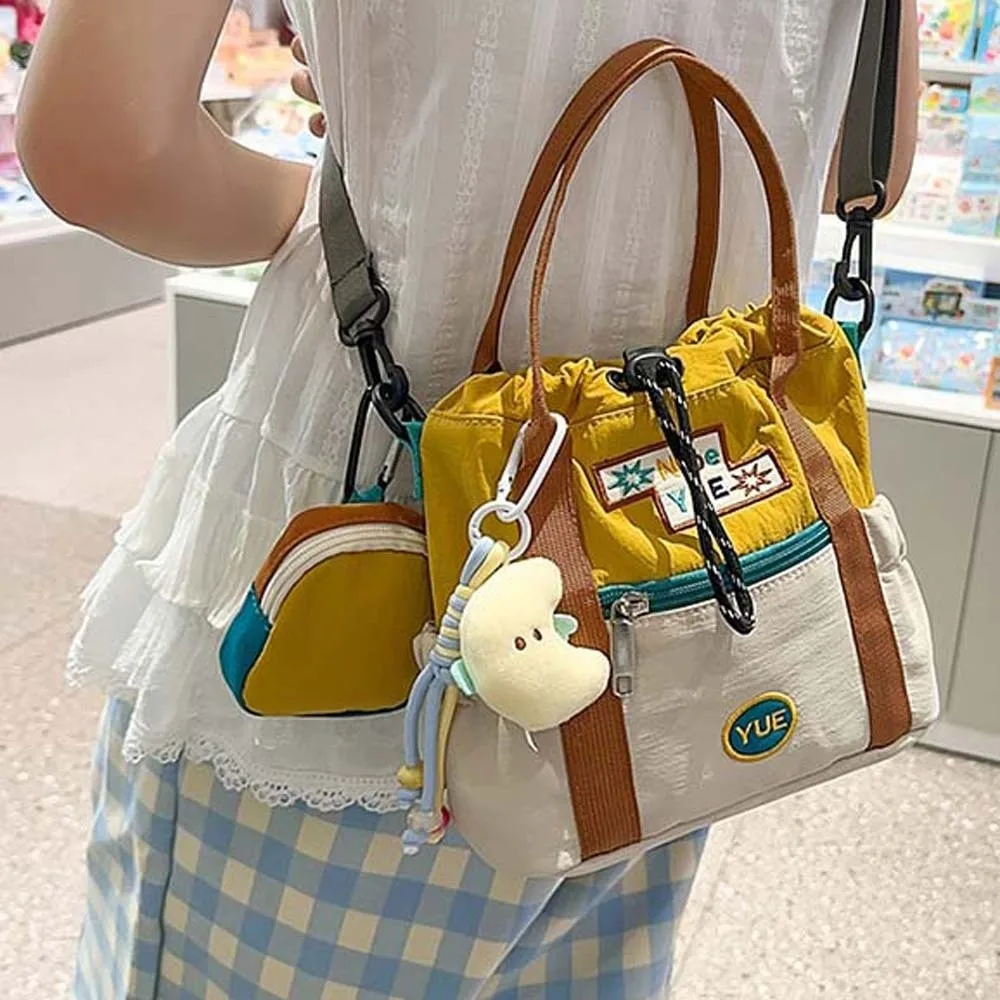 Portable Mountaineering Crossbody Bag Quick Drying Large Capacity Nylon Shoulder Pouch Embroidery Lightweight
Portable Mountaineering Crossbody Bag Quick Drying Large Capacity Nylon Shoulder Pouch Embroidery Lightweight