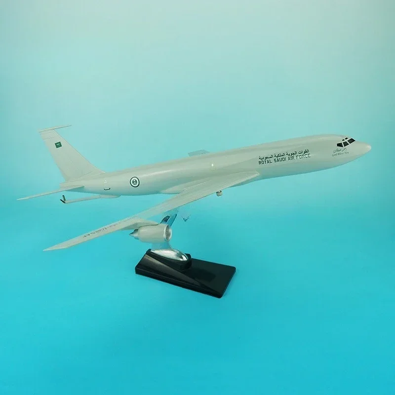 Air Force painting 1/100 simulation air tanker model decoration
Air Force painting 1/100 simulation air tanker model decoration