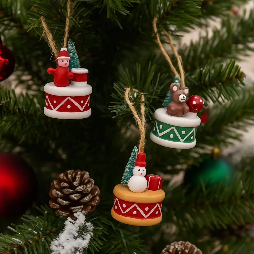 Cute Resin Christmas Snowman Pendant Handmade Bear Small Drum Decoration Mini Christmas Tree Decoration For Home Decor
Cute Resin Christmas Snowman Pendant Handmade Bear Small Drum Decoration Mini Christmas Tree Decoration For Home Decor