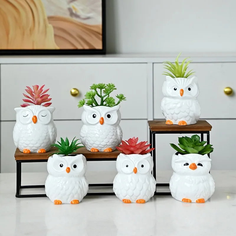 Mini Cute Owl Bonsai Pot Breathable Succulent Plant Flower Pot with Holes Ceramic Craft Plant Pot Planter Home Garden Supplies
Mini Cute Owl Bonsai Pot Breathable Succulent Plant Flower Pot with Holes Ceramic Craft Plant Pot Planter Home Garden Supplies
