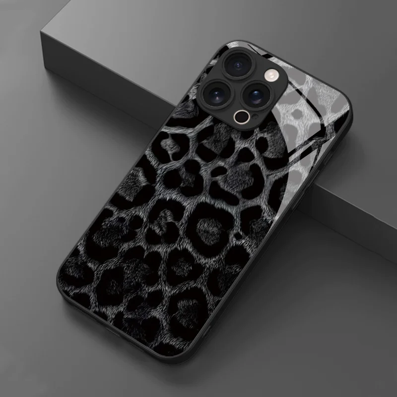 Black and white leopard plush pattern tempered glass phone case for iPhone 17/16/15/14/13/12 ProMax/11/11Pro fashion case
Black and white leopard plush pattern tempered glass phone case for iPhone 17/16/15/14/13/12 ProMax/11/11Pro fashion case