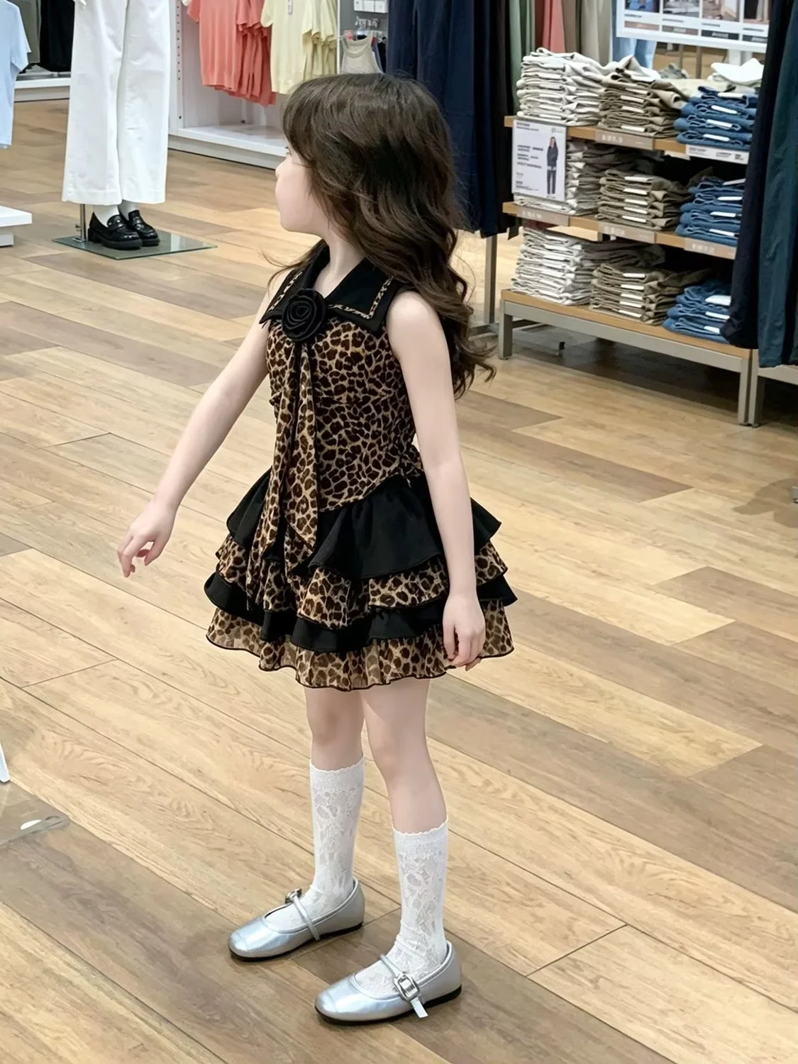 Girls Summer Dresses 2026New Arrival Leopard Print Sleeveless Cake Dress with Ribbon and 3D Flower Kids Toddler Fashion Clothing
Girls Summer Dresses 2026New Arrival Leopard Print Sleeveless Cake Dress with Ribbon and 3D Flower Kids Toddler Fashion Clothing