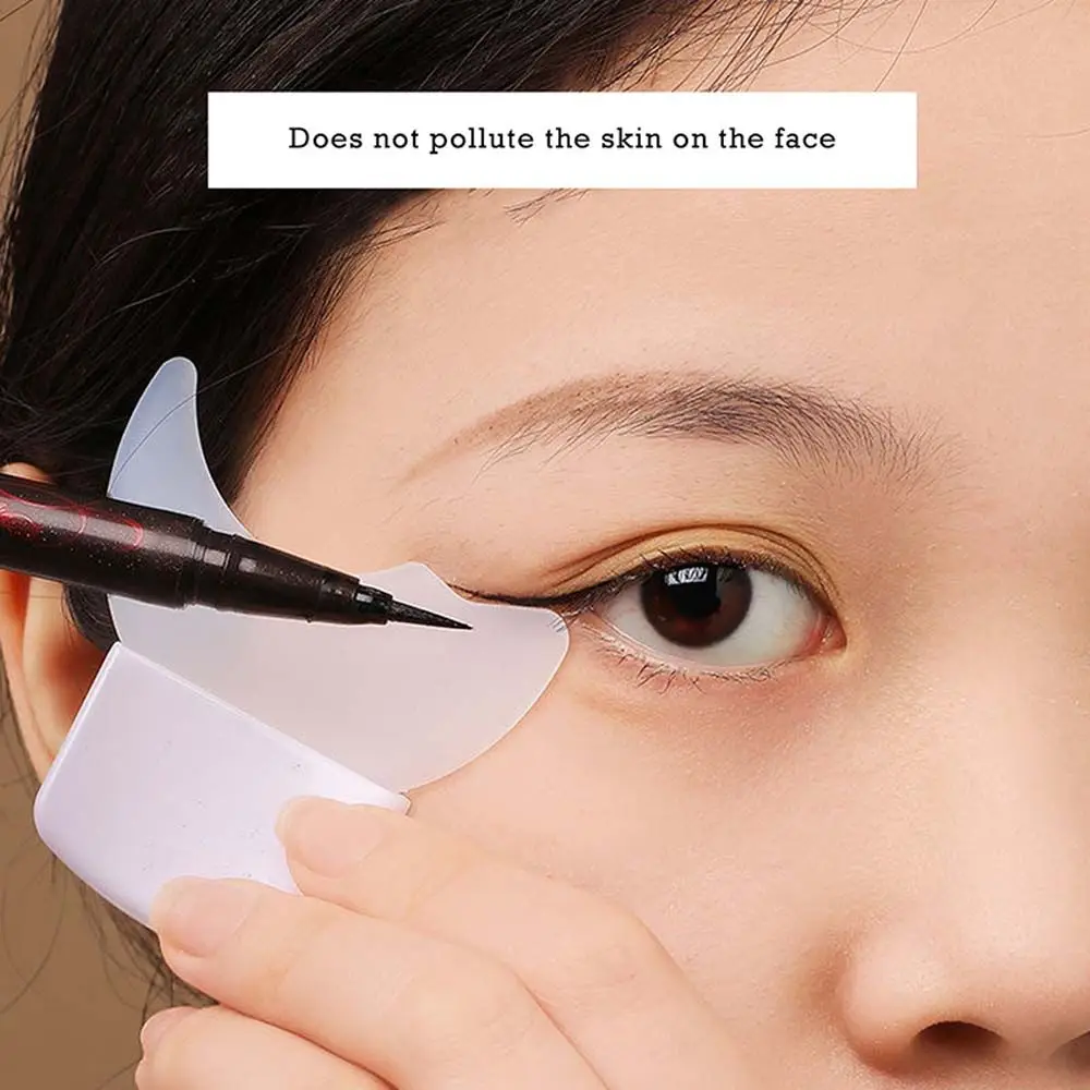 Soft Makeup Aids Shaping Stencils Applicator Beginner Assist Eyeshadow Shaper Pad Beauty Tool Mascara Baffle Eyeliner Template
Soft Makeup Aids Shaping Stencils Applicator Beginner Assist Eyeshadow Shaper Pad Beauty Tool Mascara Baffle Eyeliner Template
