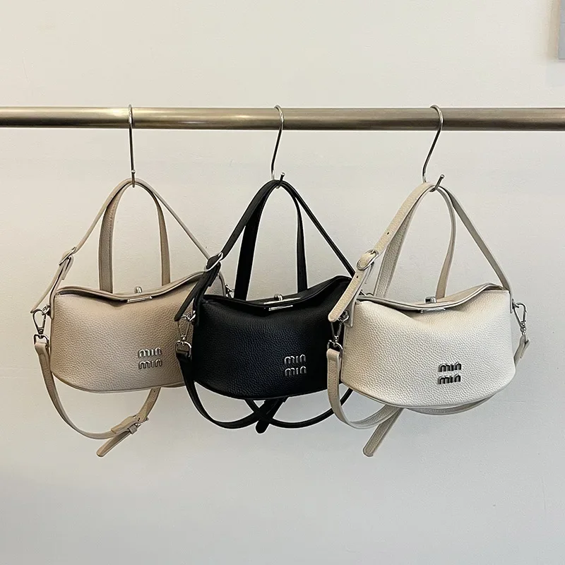 Premium Soft Leather Women's Bag - Light Luxury, Magnetic Buckle Small Square, Shoulder & Messenger
Premium Soft Leather Women's Bag - Light Luxury, Magnetic Buckle Small Square, Shoulder & Messenger