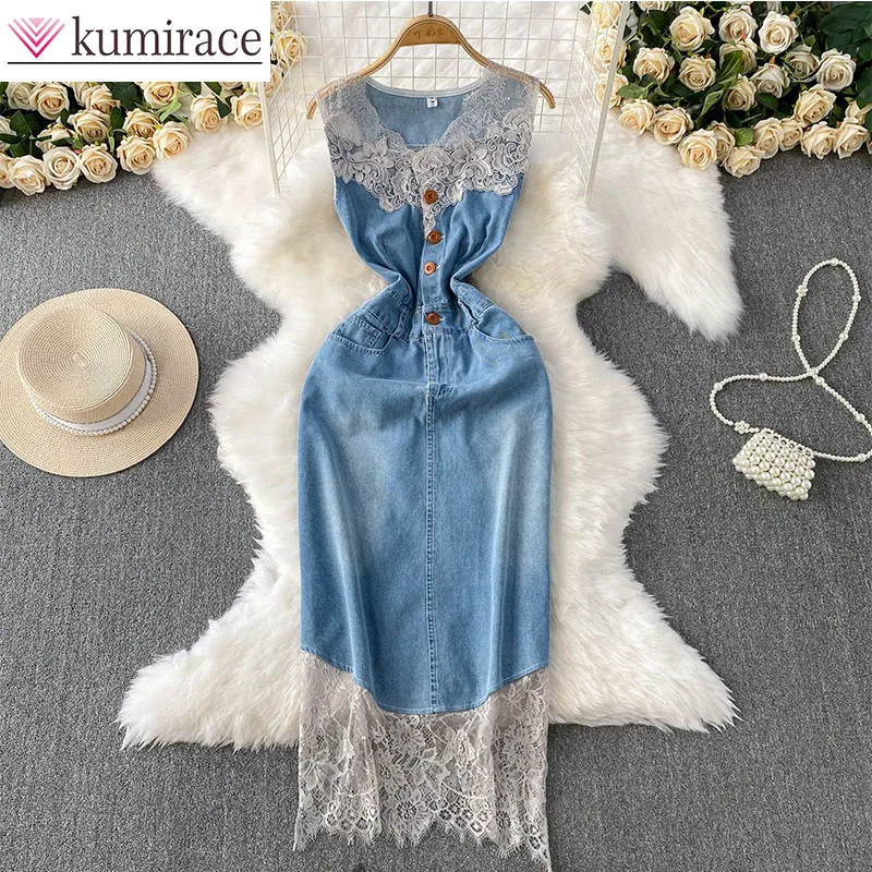 Retro Lace Patchwork V-neck Sleeveless Denim Dress for Women in Summer, with a Waist Cinching and Slimming Effect Y2k Clothes
Retro Lace Patchwork V-neck Sleeveless Denim Dress for Women in Summer, with a Waist Cinching and Slimming Effect Y2k Clothes