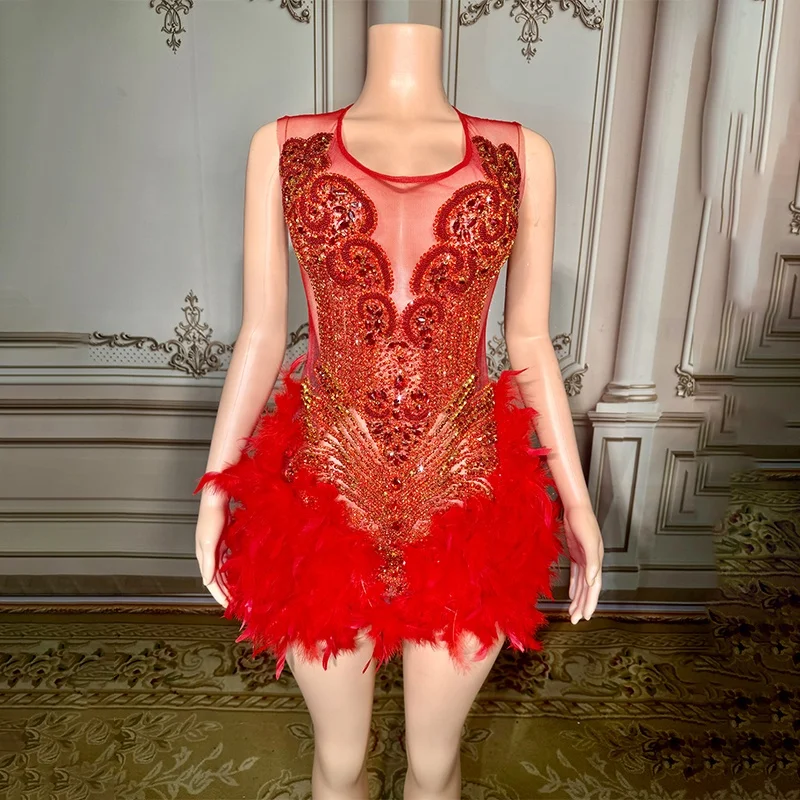 New Arrivals Elegant Shiny Rhinestone Dress Sleeveless Sexy Feather Diamond Birthday Party Dresses Gown Mini Club Dress
New Arrivals Elegant Shiny Rhinestone Dress Sleeveless Sexy Feather Diamond Birthday Party Dresses Gown Mini Club Dress