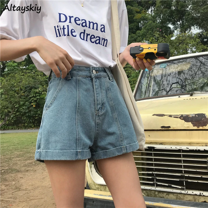 Denim Shorts Women Summer All-match High Waist Button Fly Wide Leg Trousers Korean Style Casual Retro Blue Baggy Short Students
Denim Shorts Women Summer All-match High Waist Button Fly Wide Leg Trousers Korean Style Casual Retro Blue Baggy Short Students