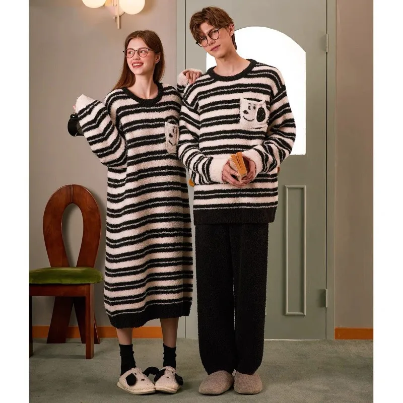 Новинка Зима 2024 Пижама Snoopy с мультипликационным рисунком мужской костюм для пары утепленная женская домашняя одежда из кораллового бархата модная Милая Ночная рубашка
Новинка Зима 2024 Пижама Snoopy с мультипликационным рисунком мужской костюм для пары утепленная женская домашняя одежда из кораллового бархата модная Милая Ночная рубашка