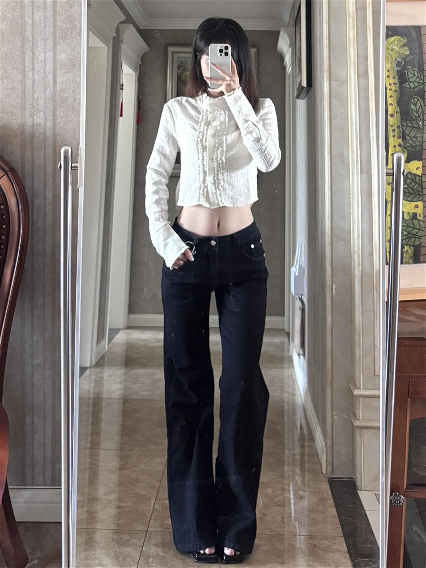American Vintage Low Waist Loose Wide Leg Denim Jeans Women's Summer Slimming Straight Cut Trousers Casual Cotton Jeans
American Vintage Low Waist Loose Wide Leg Denim Jeans Women's Summer Slimming Straight Cut Trousers Casual Cotton Jeans