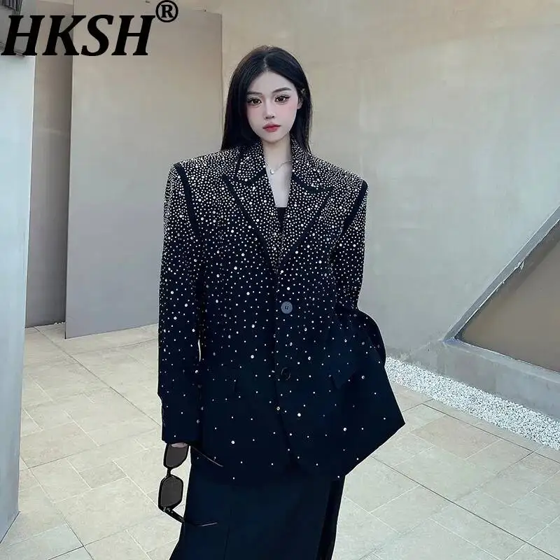 HKSH Women Blazer Dark Style Heavy Diamonds Design Stylish Loose Fit Elegant Fashion Niche Suit-Jacket Spring Autumn New HK25476
HKSH Women Blazer Dark Style Heavy Diamonds Design Stylish Loose Fit Elegant Fashion Niche Suit-Jacket Spring Autumn New HK25476