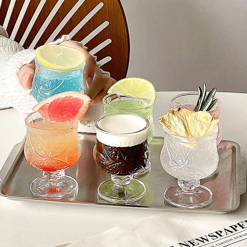 4pcs Sets Retro Carved Wine Glass Luxury Cocktail Glass Transparent Wine Cup Exquisite Shot Glass Glassware Party Accessories
4pcs Sets Retro Carved Wine Glass Luxury Cocktail Glass Transparent Wine Cup Exquisite Shot Glass Glassware Party Accessories