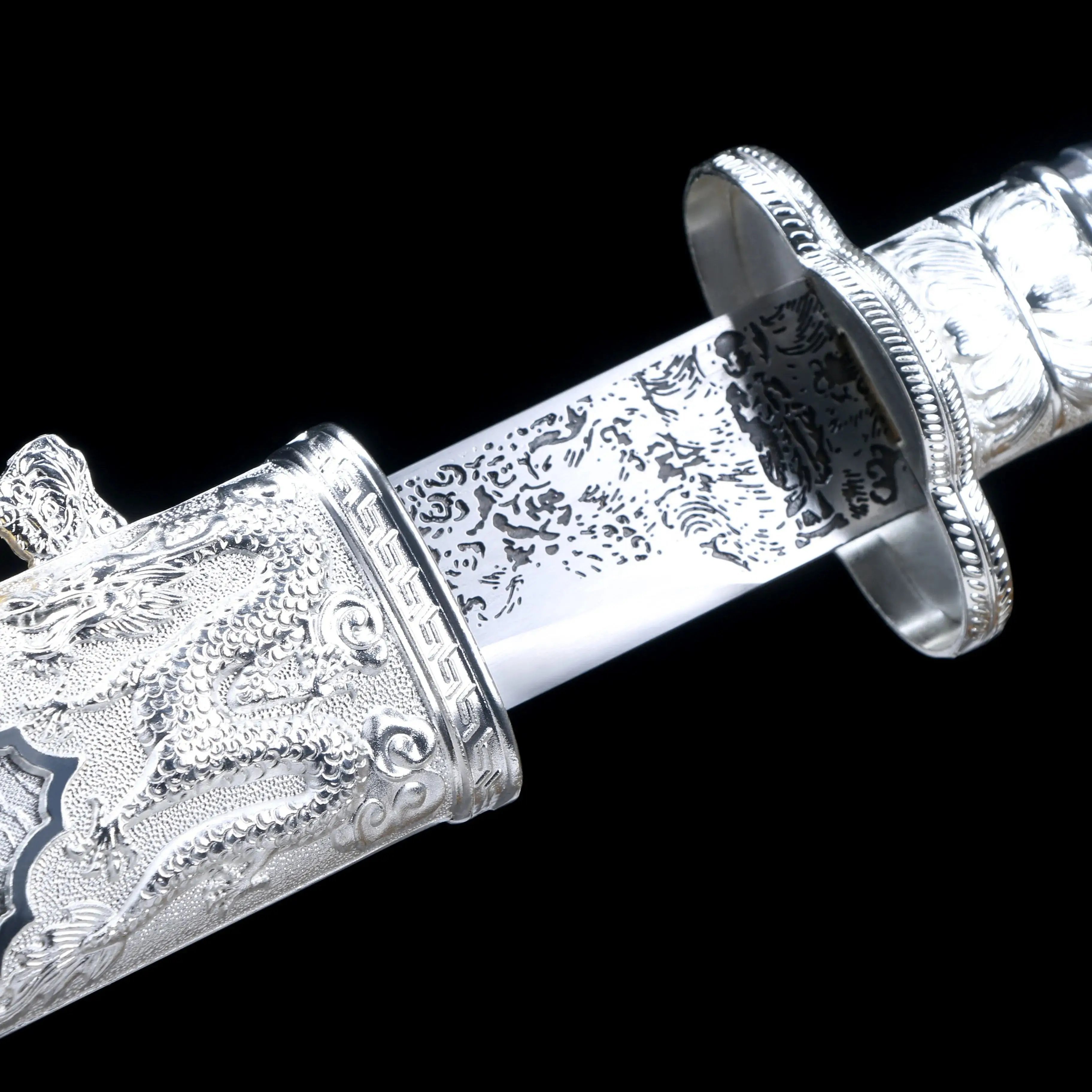 108 cm Medieval evil ghost katana full tang Manganese steel Temple Ninja samurai Sword Battle preparation
108 cm Medieval evil ghost katana full tang Manganese steel Temple Ninja samurai Sword Battle preparation