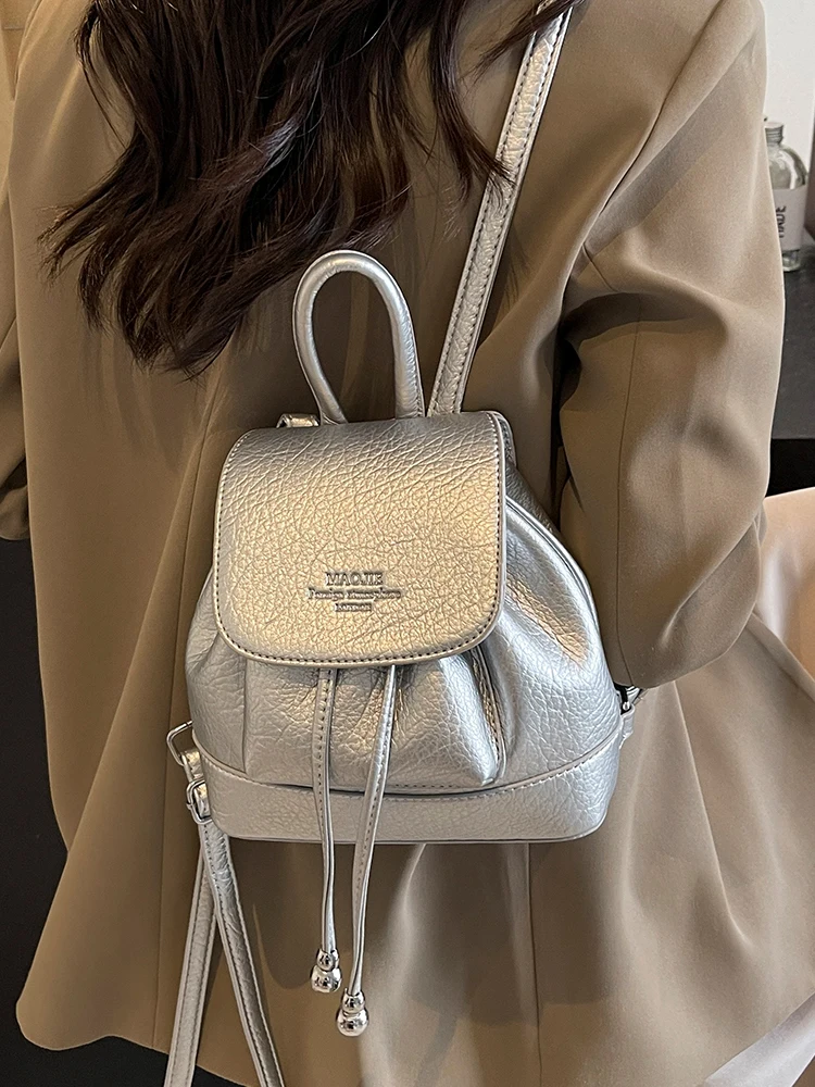 Casual Women's Backpack 2026 New Fashion Student Commuter Bag Multi-Function Book Bag Handheld Travel Bag Soft Handle Hard
Casual Women's Backpack 2026 New Fashion Student Commuter Bag Multi-Function Book Bag Handheld Travel Bag Soft Handle Hard