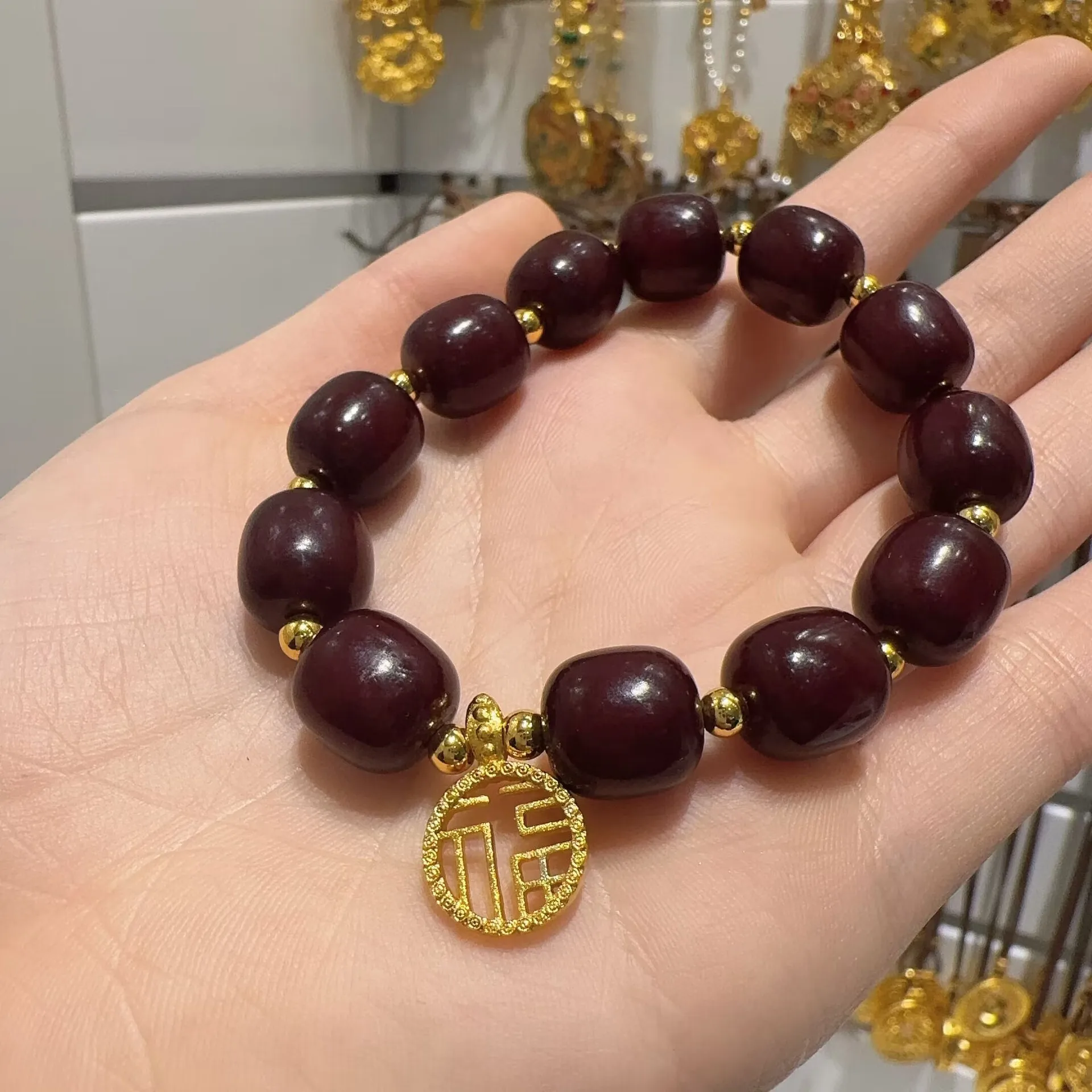 Authentic Gold Plating Strong Color Retention Ancient Method Bodhi Fu Character High Grade Versatile Fashionable Girls Gift
Authentic Gold Plating Strong Color Retention Ancient Method Bodhi Fu Character High Grade Versatile Fashionable Girls Gift