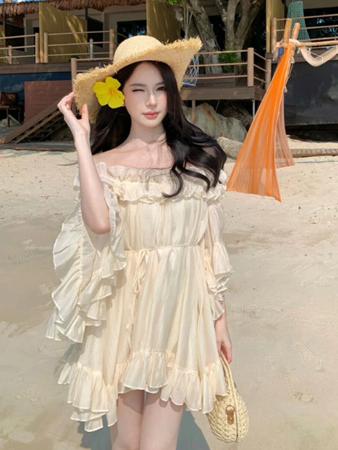 Gentle Wind Beautiful One-Shoulder Loose Short Skirt Unique Lady Fairy Dress Cotton High Waist Summer Casual Elegant Dress
Gentle Wind Beautiful One-Shoulder Loose Short Skirt Unique Lady Fairy Dress Cotton High Waist Summer Casual Elegant Dress