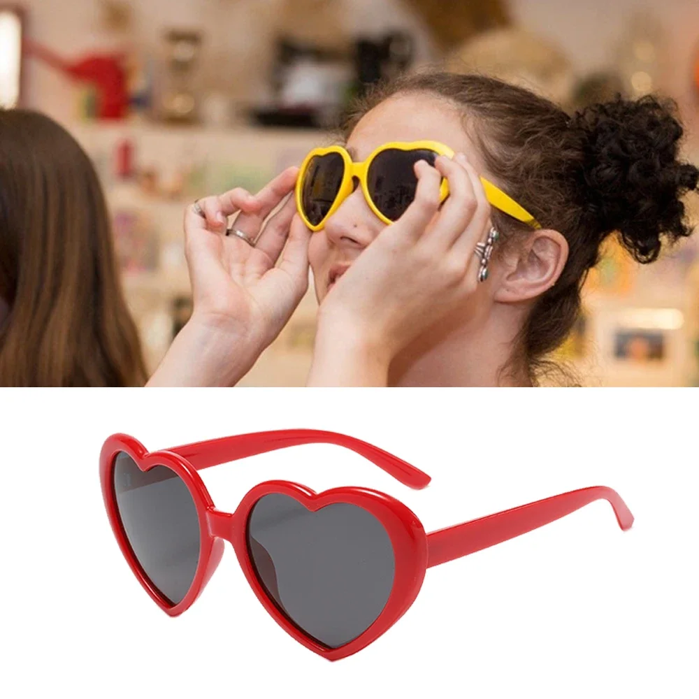 Sunglasses Women's Heart-shaped Sunglasses Polarized Decorative Glasses Fashionable and Personalized UV Protection
Sunglasses Women's Heart-shaped Sunglasses Polarized Decorative Glasses Fashionable and Personalized UV Protection