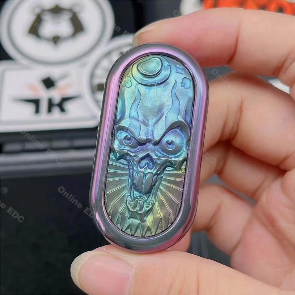 Б/у игрушки EDC TKEDC Mini Skull Vip Цирконий Красочный слайдер вращается влево и вправо 360° ° Игрушка для снятия стресса для взрослых
Б/у игрушки EDC TKEDC Mini Skull Vip Цирконий Красочный слайдер вращается влево и вправо 360° ° Игрушка для снятия стресса для взрослых