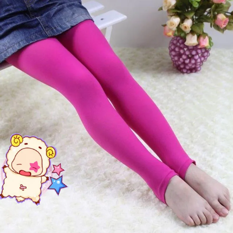 Simple Style Velvet Children's Feet On Socks Solid Color High Elasticity Tights Socks Spring Autumn Leggings Girls' Pantyhose
Simple Style Velvet Children's Feet On Socks Solid Color High Elasticity Tights Socks Spring Autumn Leggings Girls' Pantyhose