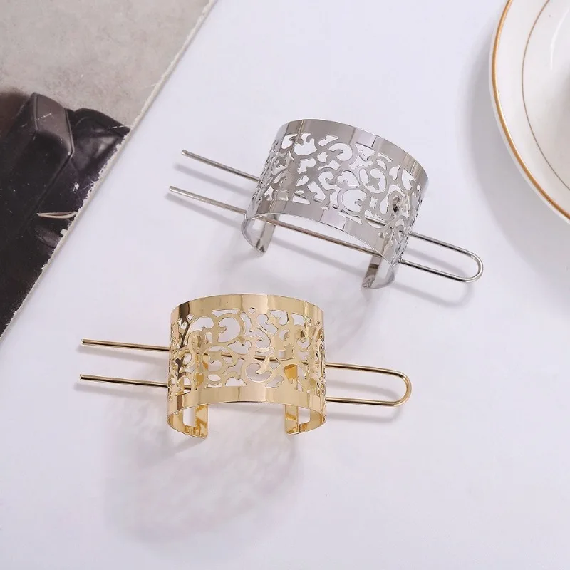 Elegant Vintage Hair Pin Gold Color Openwork Metal Hair Stick for Women Secure Updo Bun Maker for Special Occasions Retro Style
Elegant Vintage Hair Pin Gold Color Openwork Metal Hair Stick for Women Secure Updo Bun Maker for Special Occasions Retro Style