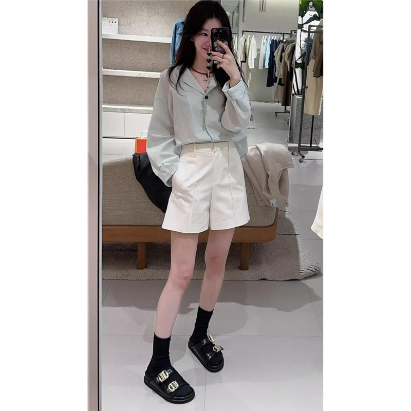 MICOAT High Waist Straight Leg Micro-Wide orts Women's Summer 2024 Casual Pants Two Colors Versatile Classic Aesthetic
MICOAT High Waist Straight Leg Micro-Wide orts Women's Summer 2024 Casual Pants Two Colors Versatile Classic Aesthetic